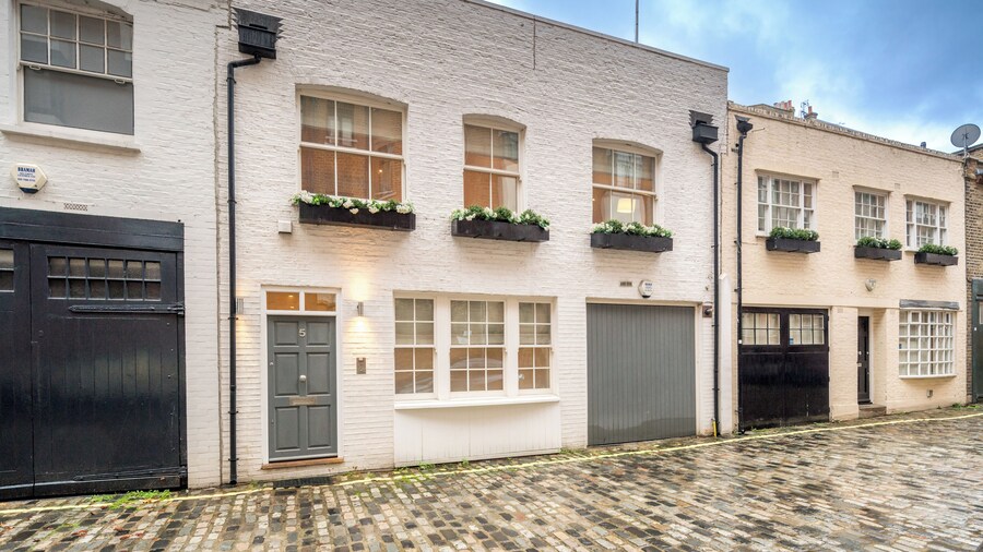 Elegant house near Regent's Park