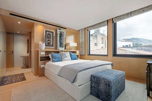 2 soverom, strykejern/-brett, reiseseng for barn og wi-fi (inkludert)