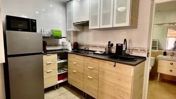 Bungalow, 3 Bedrooms, Terrace, City View | Interior