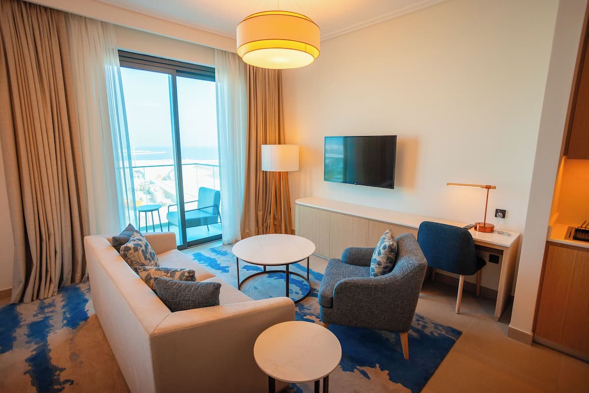 Studio, City View | Living room