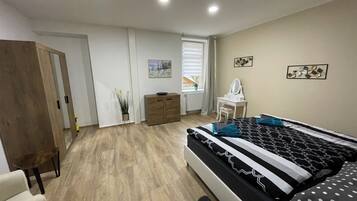 1 Schlafzimmer, Bügeleisen/Bügelbrett, WLAN, Bettwäsche