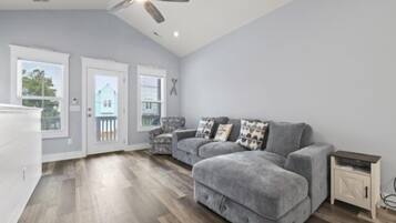 Villa, 3 Bedrooms | Living area