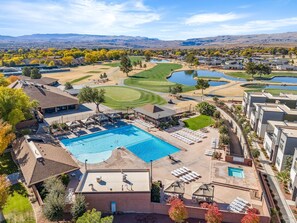 Condo, 3 habitaciones | Alberca