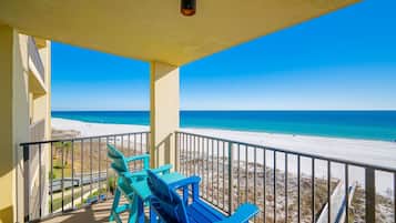 Condo, 1 Bedroom | Property grounds