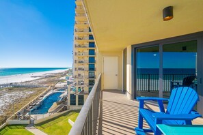 Condo, 1 Bedroom | Property grounds