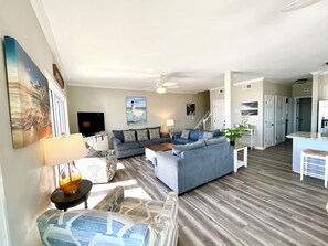 Smart TV - Beachfront Duplex in Morgantown (Gulf Shores)