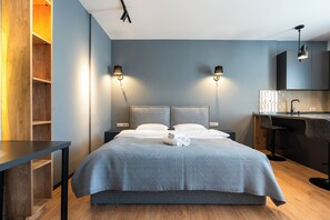 Espace de travail pour ordinateur portable, fer et planche à repasser