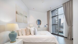 Apartment, 1 Bedroom, Accessible, Smoking - Spacious 1bedroom, Burj Views, Infinity Pool & Jacuzzi (Dubai)