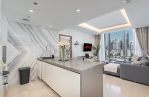 Living room - Gorgeous Stay in Downtown Dubai (Dubai)