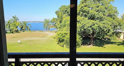 Charming Cabana 9 minutes from Fort Myers Downtown, 2 /2 entire house