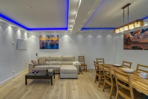 Casa, 1 quarto, para fumantes, terraço | Sala de estar