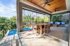 Outdoor dining - Casa del Pez Summary: (Nicoya)