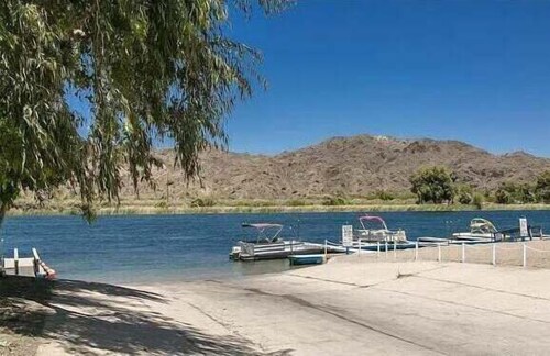 Sagebrush Lane, River Access