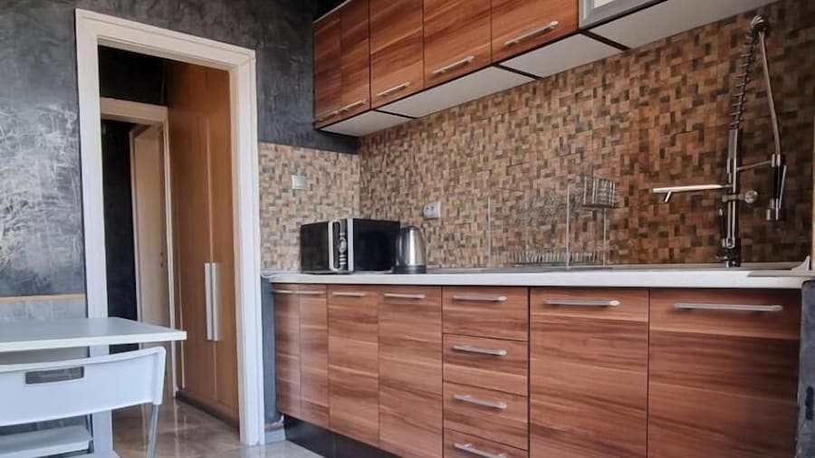 Central Apartment Shishman