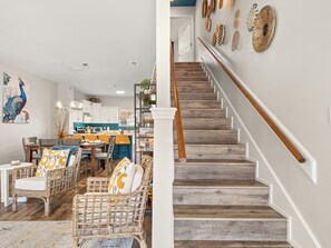 Interior - Peacock Palace Townhome - Near Casinos & Golf - Sleeps 8 (Lake Charles)