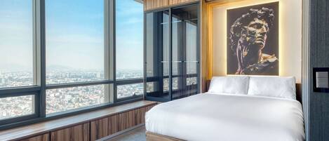 1 室のベッドルーム、デスク、アイロン / アイロン台、旅行用ベビーベッド