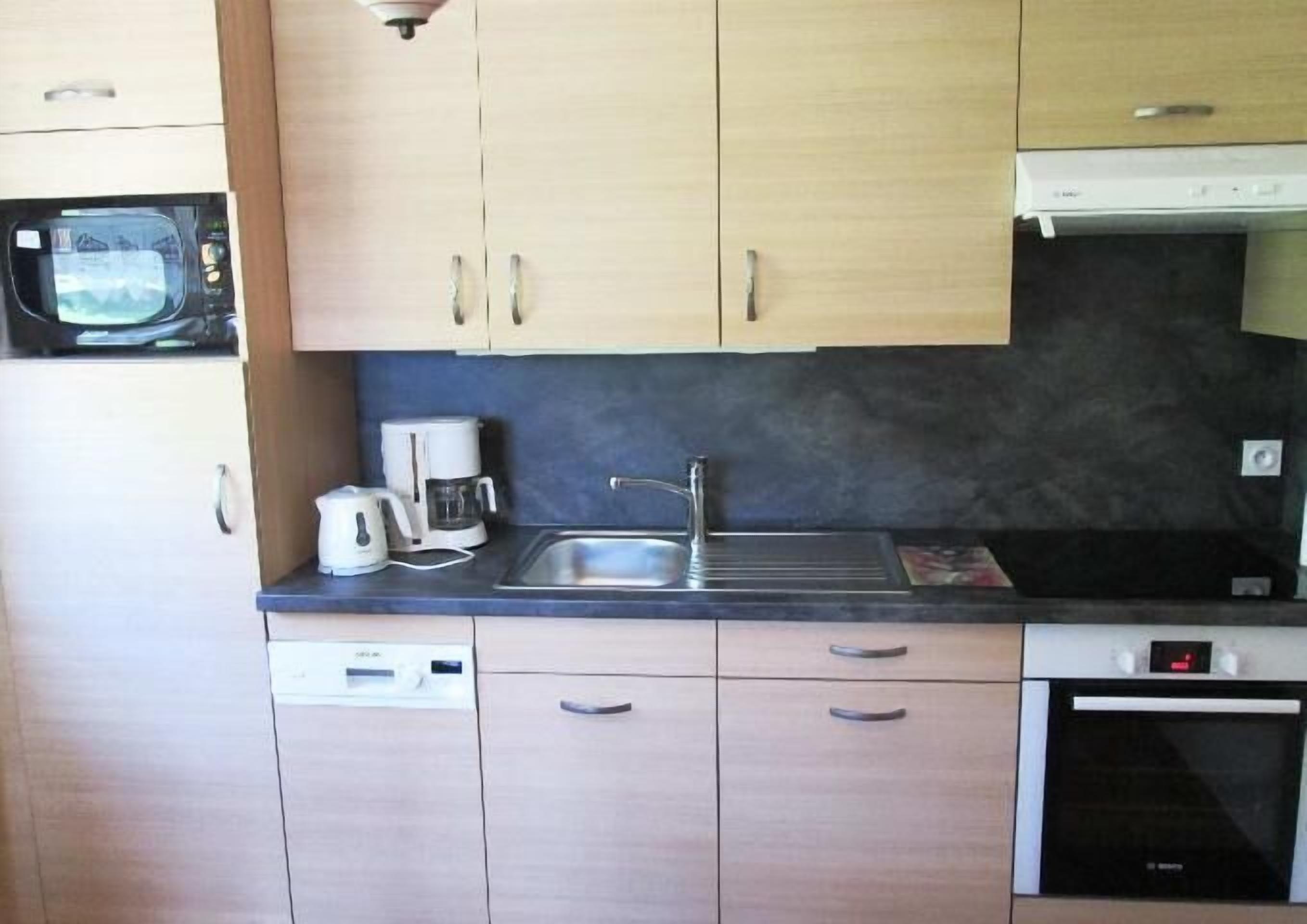 Fridge, microwave, oven