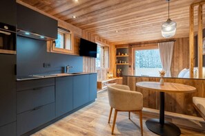 Fridge, microwave, coffee/tea maker - 1st floor, terrace, balcony, ski locker, 29m², Le Grand Bornand (Le Grand-Bornand)