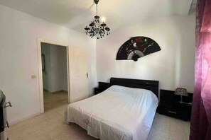 3 Schlafzimmer, Bügeleisen/Bügelbrett, WLAN, Bettwäsche