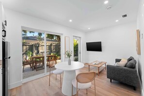 Televisie en een kantoor