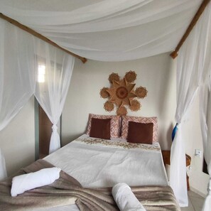 Comfort tweepersoonskamer, uitzicht op zee | Gratis wifi