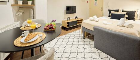 Fer et planche Ă repasser, Wi-Fi gratuit, draps fournis