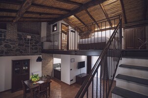 华丽客房, 葡萄庄园景观 | 办公桌、笔记本电脑工作区、遮光窗帘、熨斗/熨板