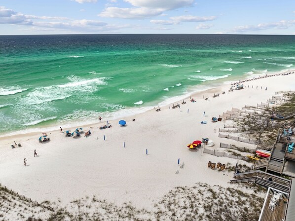 Una playa cerca