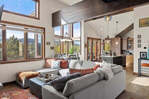 TV, peis, videospill og bøker