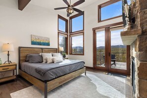 5 chambres, fer et planche à repasser, lit parapluie, Wi-Fi