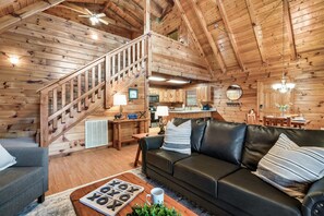 TV connectée, cheminée, jeux vidéo, baby-foot