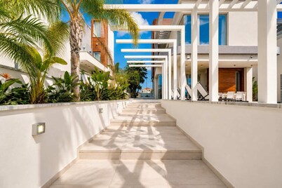 3BR Villa with Pool and Hot Tub - Olive by Premier