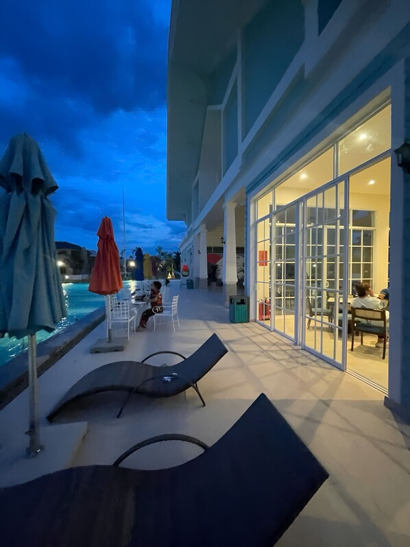 4 outdoor pools - Deluxe 4 Br Warm Villa - Novaworld PT (Phan Thiet)