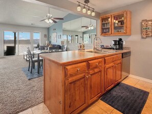 Interior - 371 Stunning Lakeview, close to SDC, Welcome Home (Kimberling City)