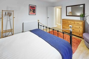 1 bedroom, WiFi, bed sheets - Host & Stay | Garden Flat (Brighton and Hove)