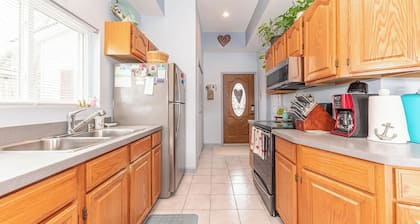 Charming 3-bed 2 bath,Lakehouse off GrassLake in White Lake. Corporate Rental!