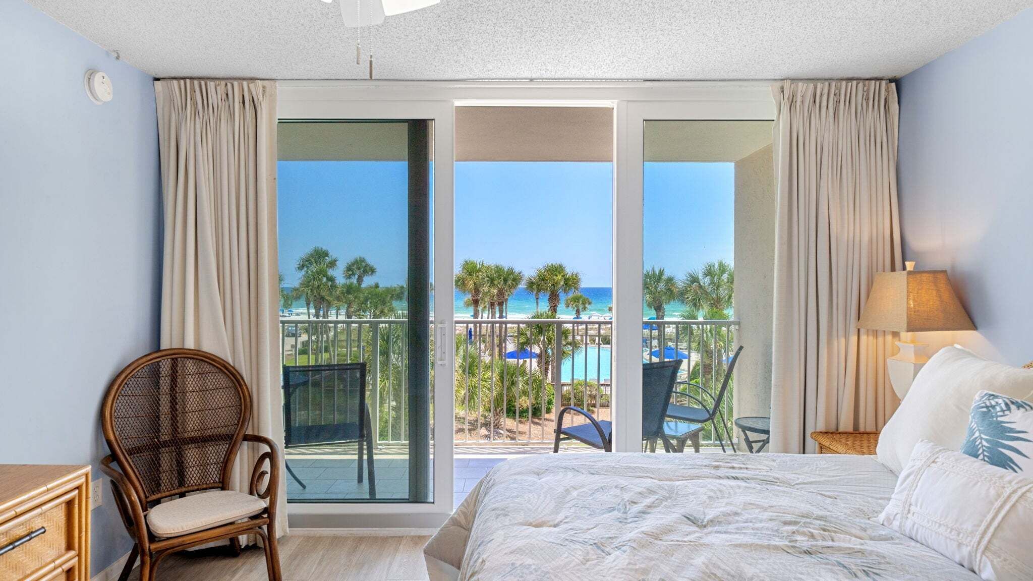 2 bedrooms, WiFi (free), bed sheets