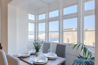 Rare Suite in Valletta`s Heart! Sea-View + WiFi