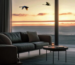 Signature Suite, Ocean View | Desk, iron/ironing board, free WiFi, bed sheets - Black Sand Hotel (Sveitarfélagid Ölfus)