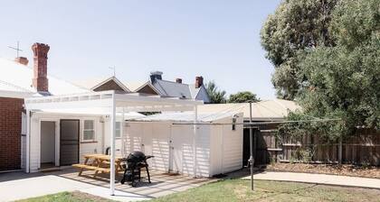 'Sobrina' - A home away from home in Sandy Bay