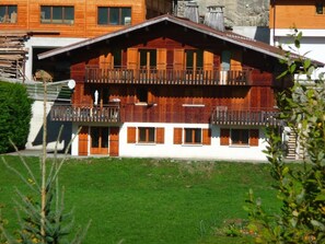 Esterni
