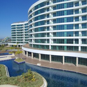 Exterior - Sirius Town Residence & SPA Beautiful Pools, Full GYM, 2 mins to beach (Antalya)