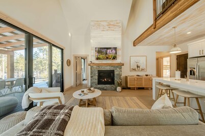 Wilderness Club Nest – Private Hot Tub | Forest View