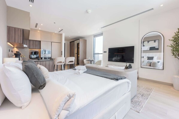 Iron/ironing board, WiFi