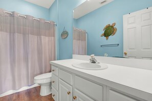 Bathroom - Beach Bum Hideaway (Tybee Island)