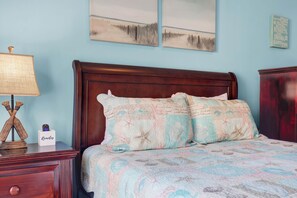 2 bedrooms, individually decorated, individually furnished, free WiFi - Beach Bum Hideaway (Tybee Island)