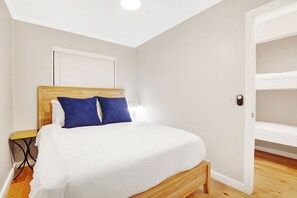 1 quarto, individualmente decorados, individualmente mobiliados