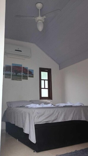 基本木屋, 泳池景觀 | 1 間臥室、熨斗/熨衣板、免費無線上網