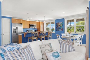 Standard Condo | Living area