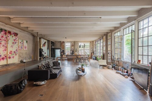 Design Loft With Private Parking by Rent all Como